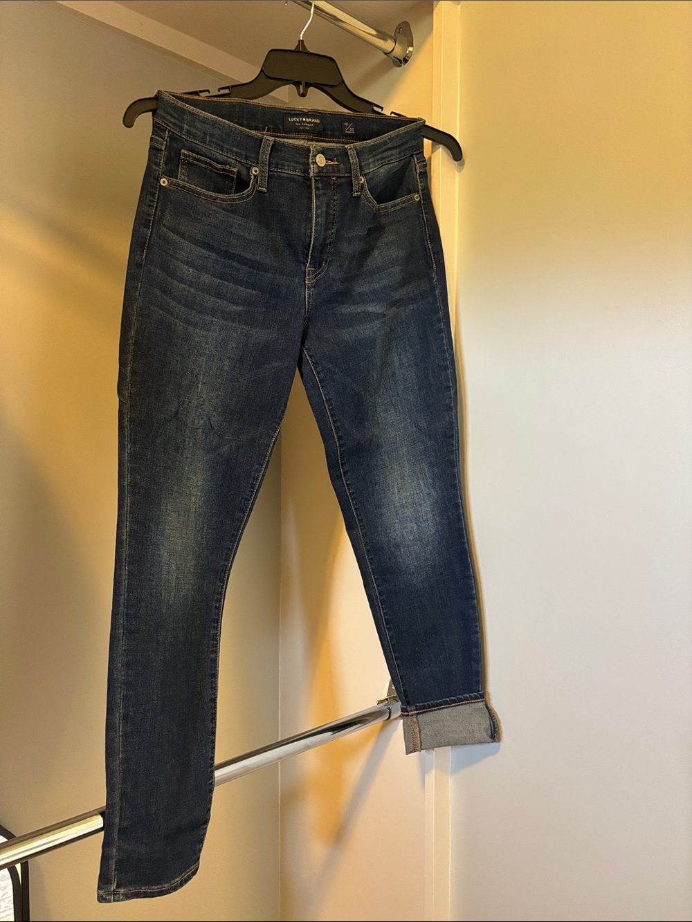 Lucky Brand Women's Dark Blue Skinny Jeans with Faded Whiskering